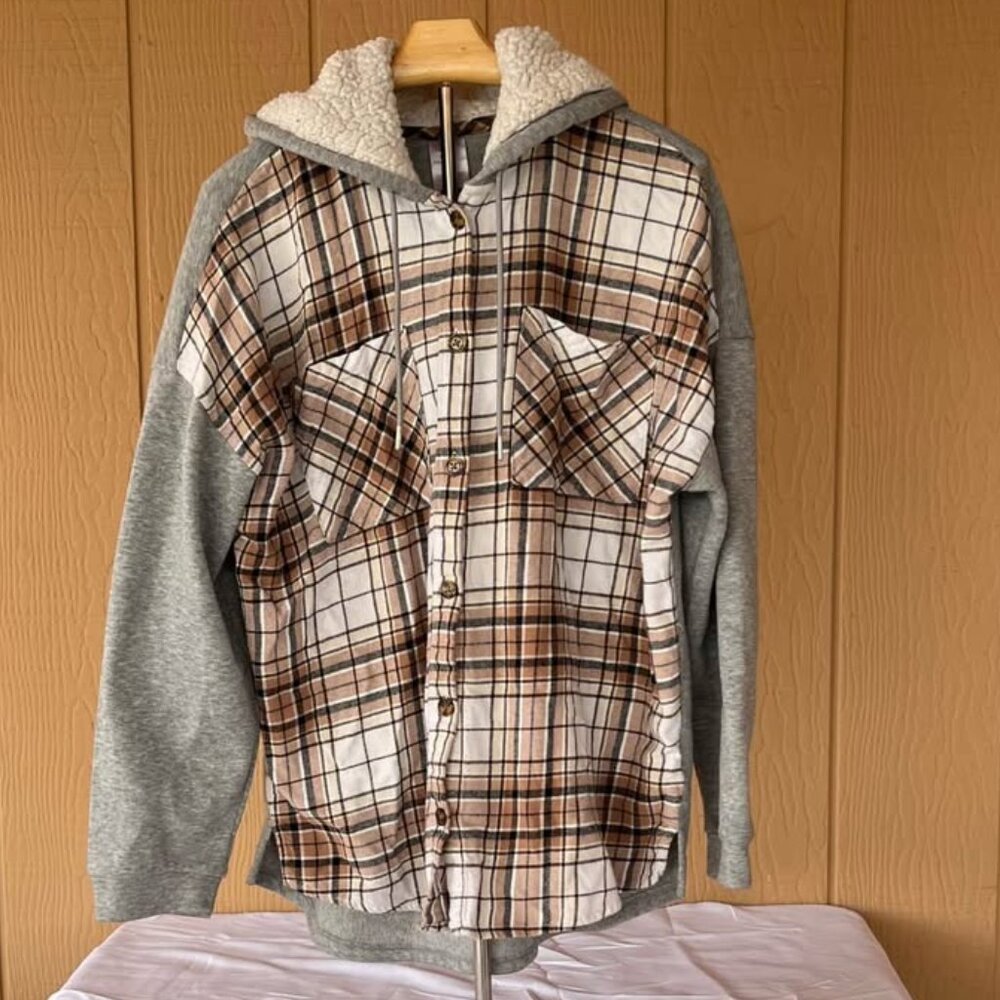 No Boundaries Hooded Two-Tone Shirt Jacket, Juniors XXL